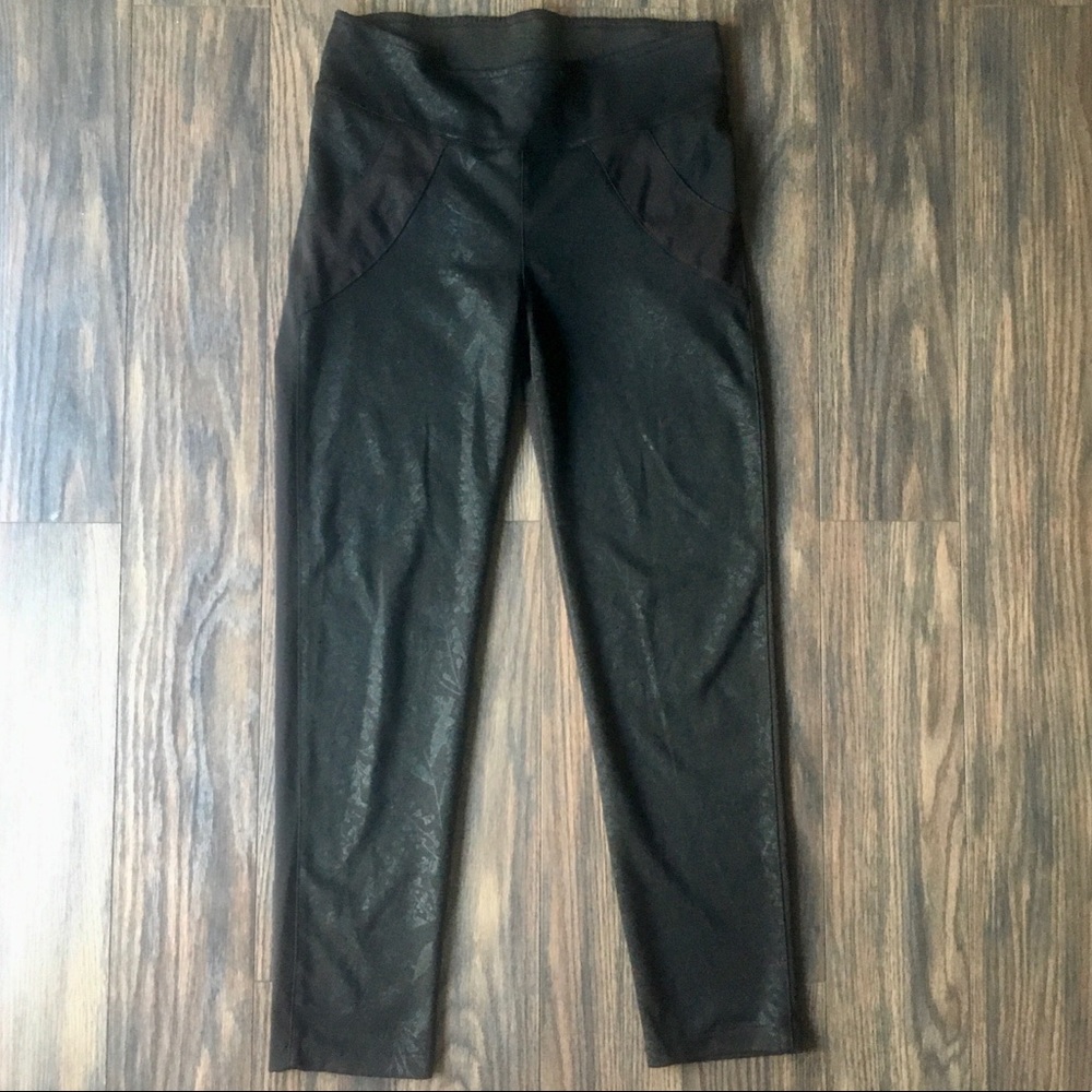 T & T Leggings NWOT